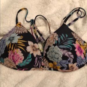 Bikini top black floral